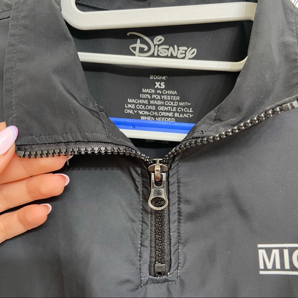 Disney Mickey Mouse Sweater - Picture 6 of 6